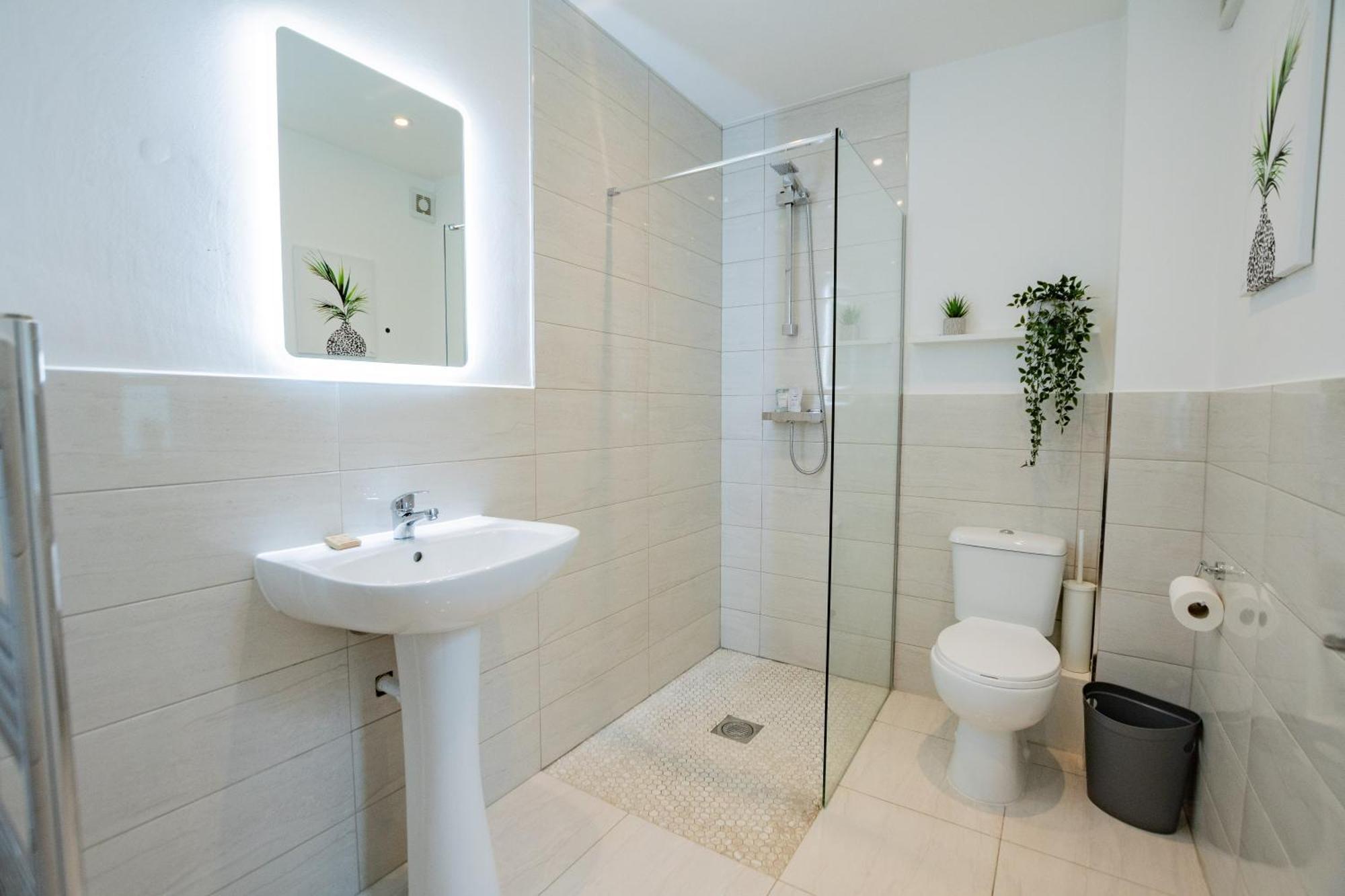 The Large Group House -Sleeps 21 Villa Dublin Kültér fotó