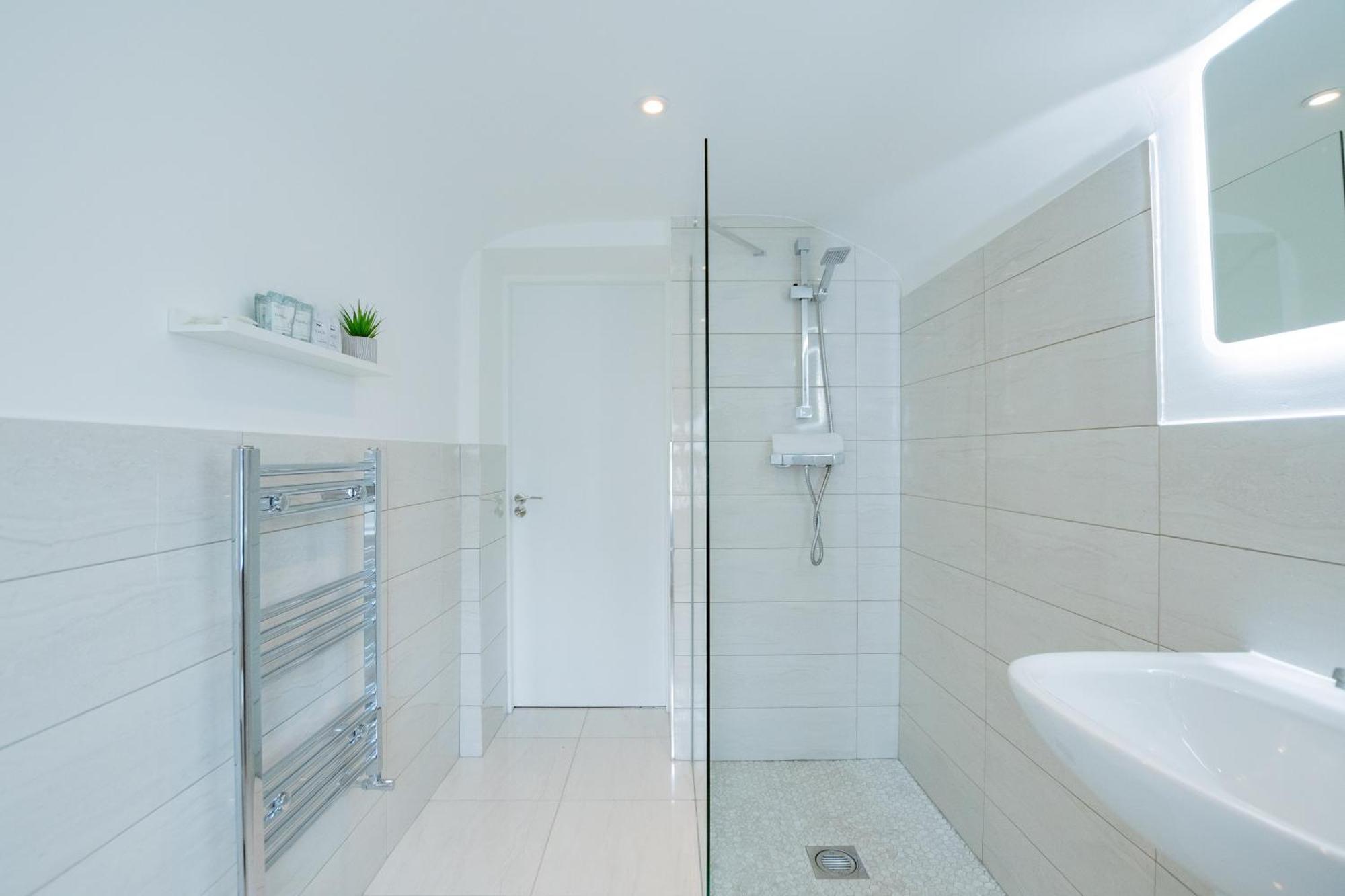 The Large Group House -Sleeps 21 Villa Dublin Kültér fotó